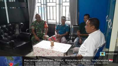 Babinsa Sei Enam Koramil 02/Bintim Gelar Komsos di Kantor Kelurahan