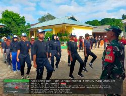 Babinsa Koramil 01/Kota Beri Pelatihan PBB kepada Pelajar SMPN 7 Tanjungpinang