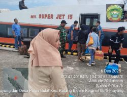 Babinsa Benan Koramil 06 Senayang Lakukan Pengamanan dan Imbau Keselamatan di Pelabuhan Penumpang