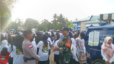 Babinsa Koramil 02/Bintim Dukung Jalan Sehat Kerukunan Kemenag di Bintan