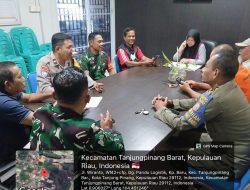 Babinsa Koramil 01/Kota Perkuat Sinergi Keamanan Lingkungan Bersama Warga