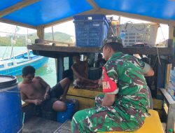 Babinsa Desa Batu Lepuk Koramil 07 Tambelan Ingatkan Nelayan Waspada Tinggalkan Kapal Saat Parkir di Pelantar